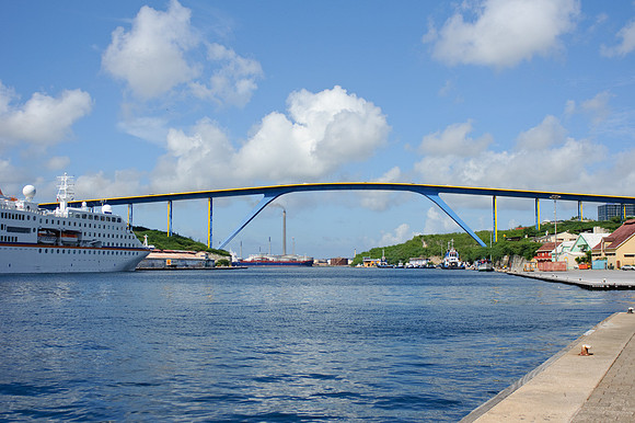 Queen Juliana Bridge